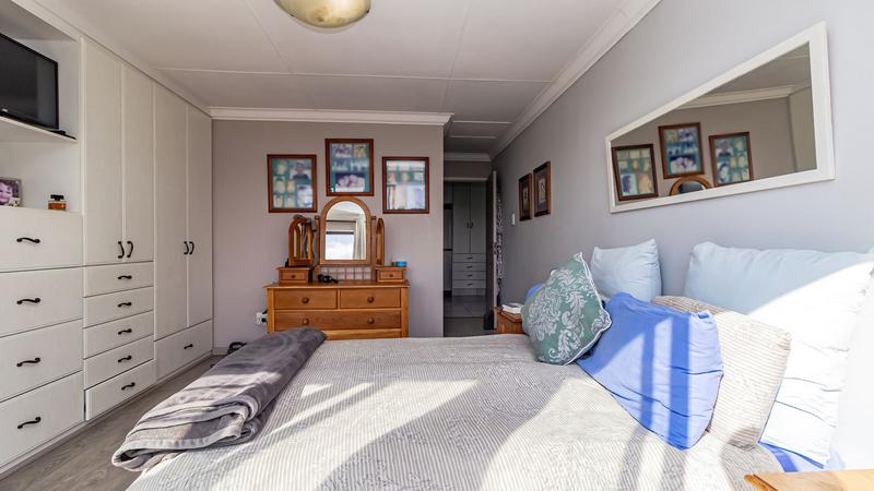 3 Bedroom Property for Sale in Twee Kuilen Western Cape